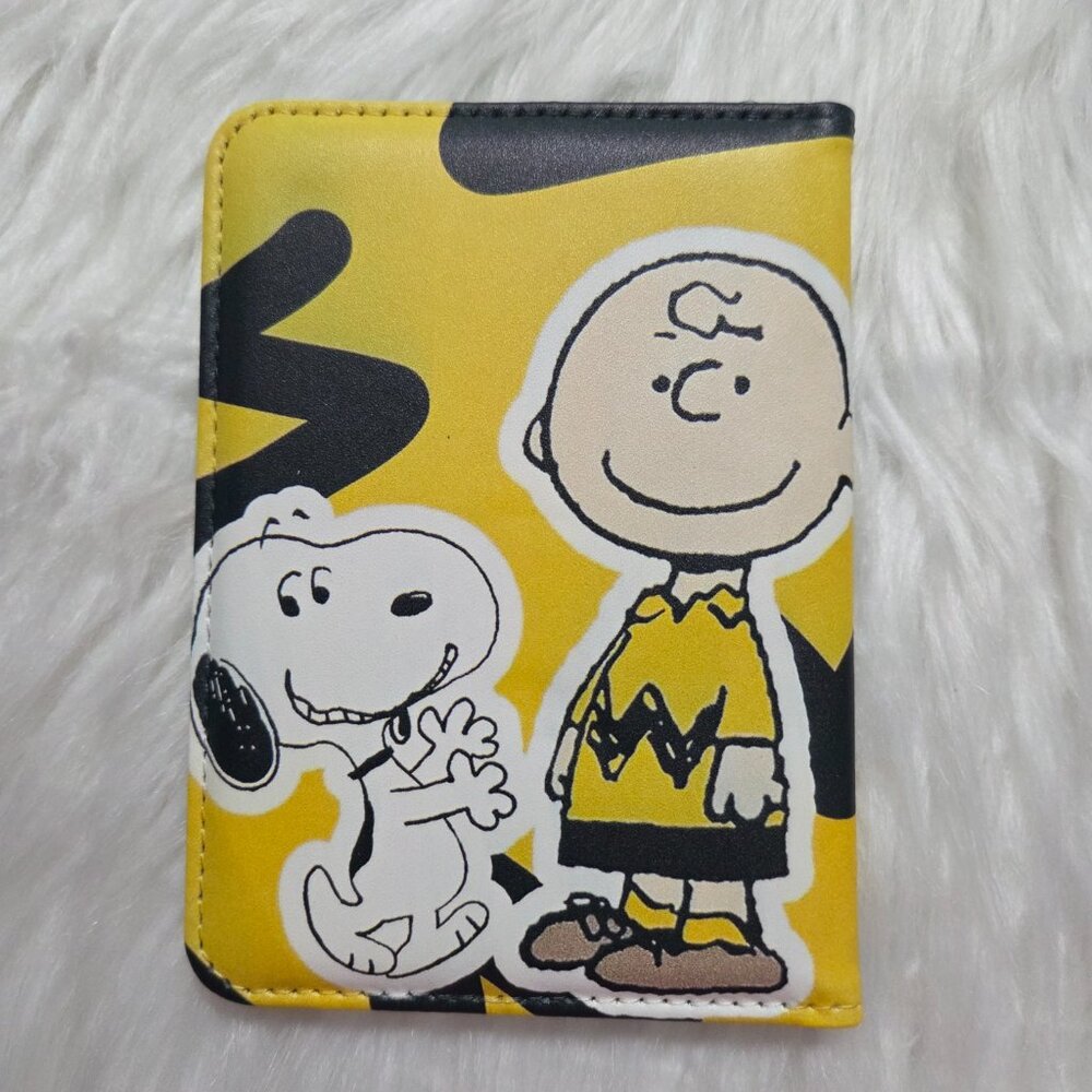 Snoopy & Charlie Brown Passport Holder - Picture 2 of 4